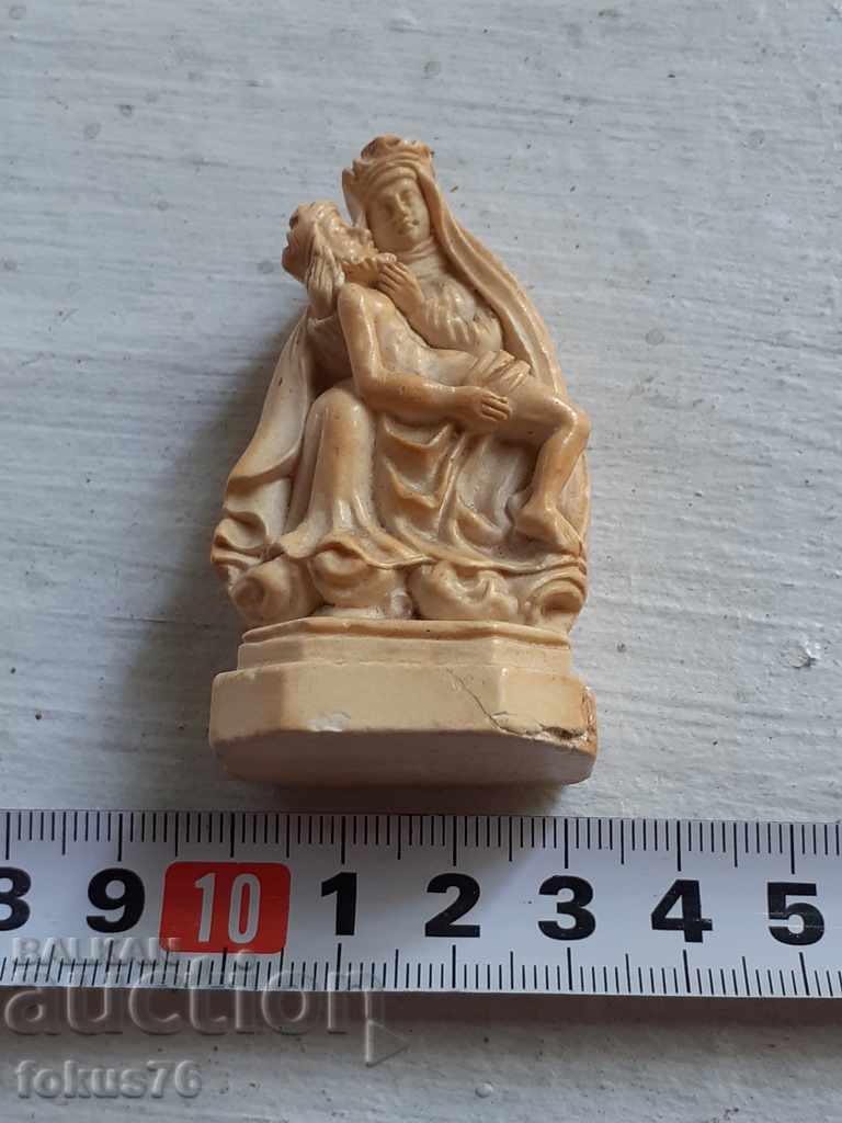 LUXURIOUS LITTLE FIGURE SEA FOAM STATUTE COLLECTOR - 5 LUXURIOUS LITTLE FIGURE SEA FOAM STATUTE COLLECTOR - 5