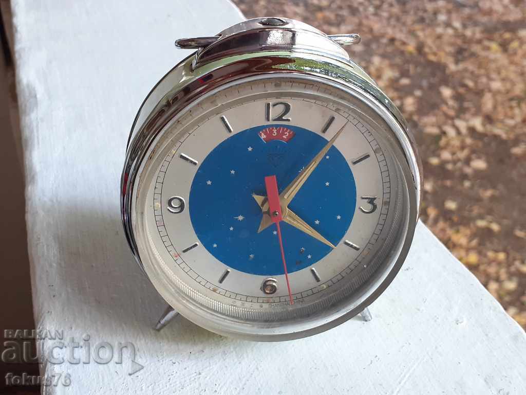 VINTAGE - CHINESE ALARM CLOCK WORKS AND RINGES - 5 VINTAGE - CHINESE ALARM CLOCK WORKS AND RINGES - 5
