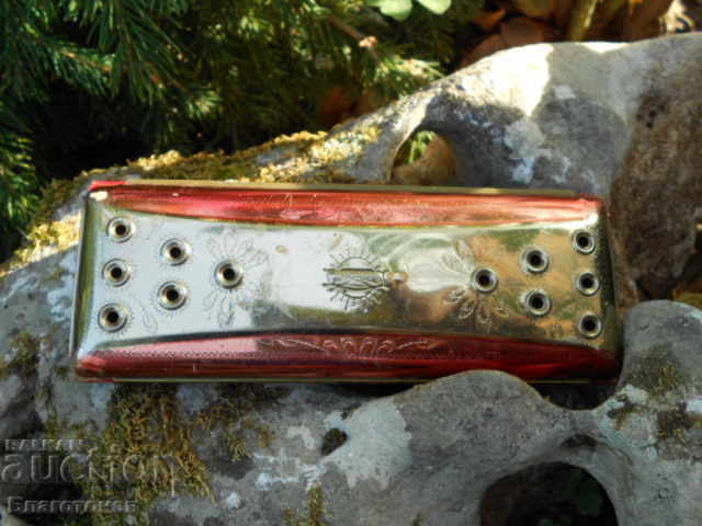 Accordion weltmeister with price 60.00 BGN | € 30.68 Accordion weltmeister with price 60.00 BGN | € 30.68