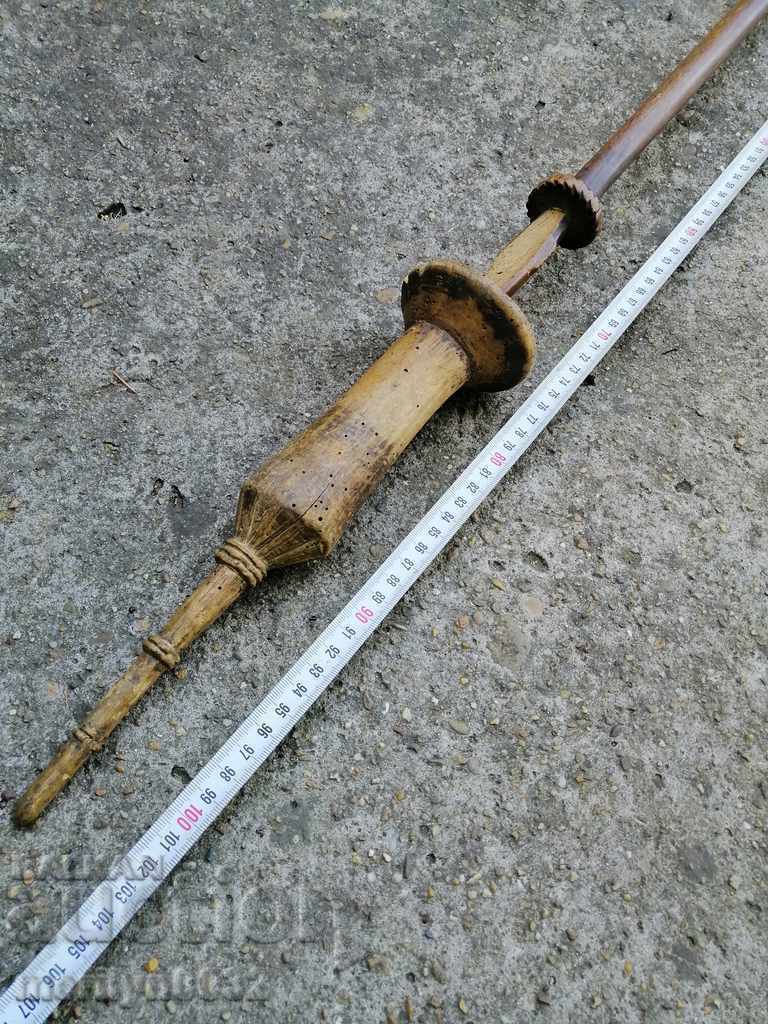 Delivery of Old carved hurka primitive wooden Delivery of Old carved hurka primitive wooden