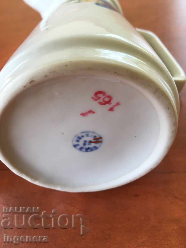 Auction KETTLE POT KETTLE PORCELAIN BULGARIA Auction KETTLE POT KETTLE PORCELAIN BULGARIA