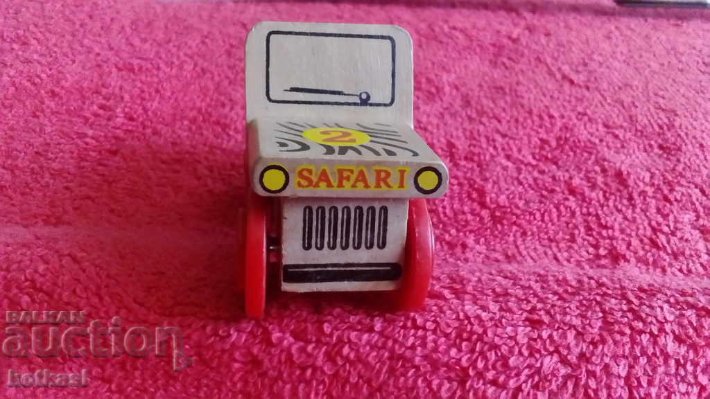 Δημοπρασία Παλιό ξύλινο μοντέλο παιχνιδιών