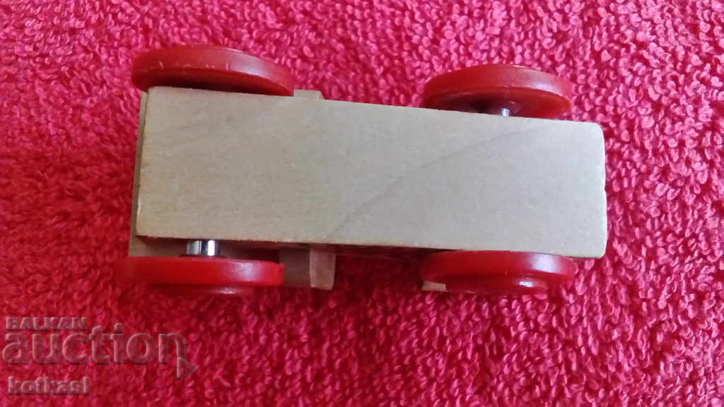 Παλιό ξύλινο μοντέλο παιχνιδιών - 6