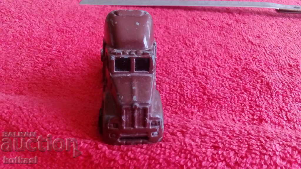 Auction Old toy model Truck Tire metal plastic Auction Old toy model Truck Tire metal plastic