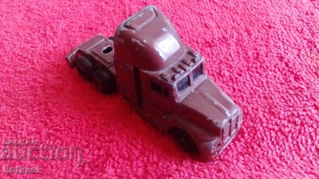 Old toy model Truck Tire metal plastic - 7 Old toy model Truck Tire metal plastic - 7