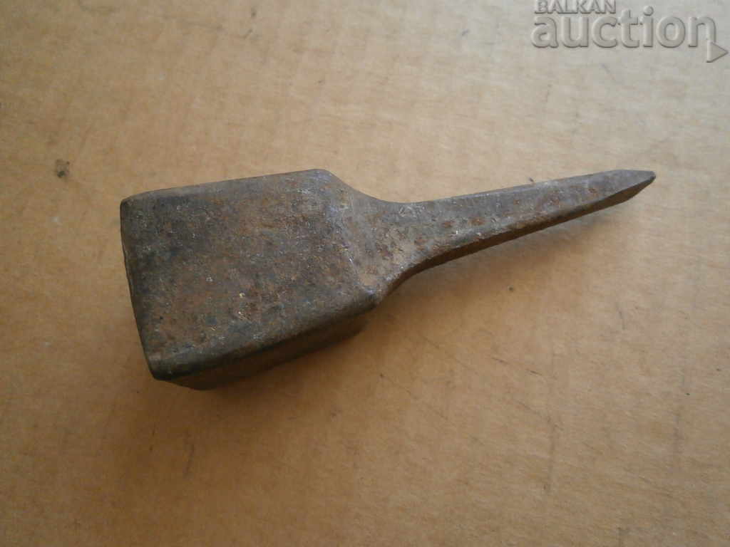 Delivery of an ancient primitive anvil