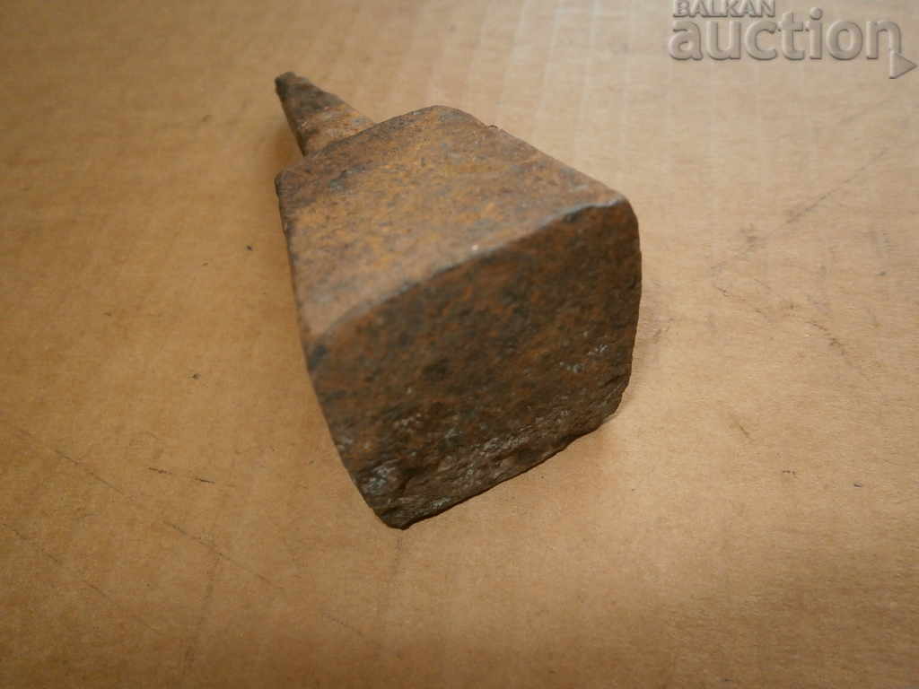 o nicovală primitivă antică cu preț 25.00 BGN | € 12.78 o nicovală primitivă antică cu preț 25.00 BGN | € 12.78