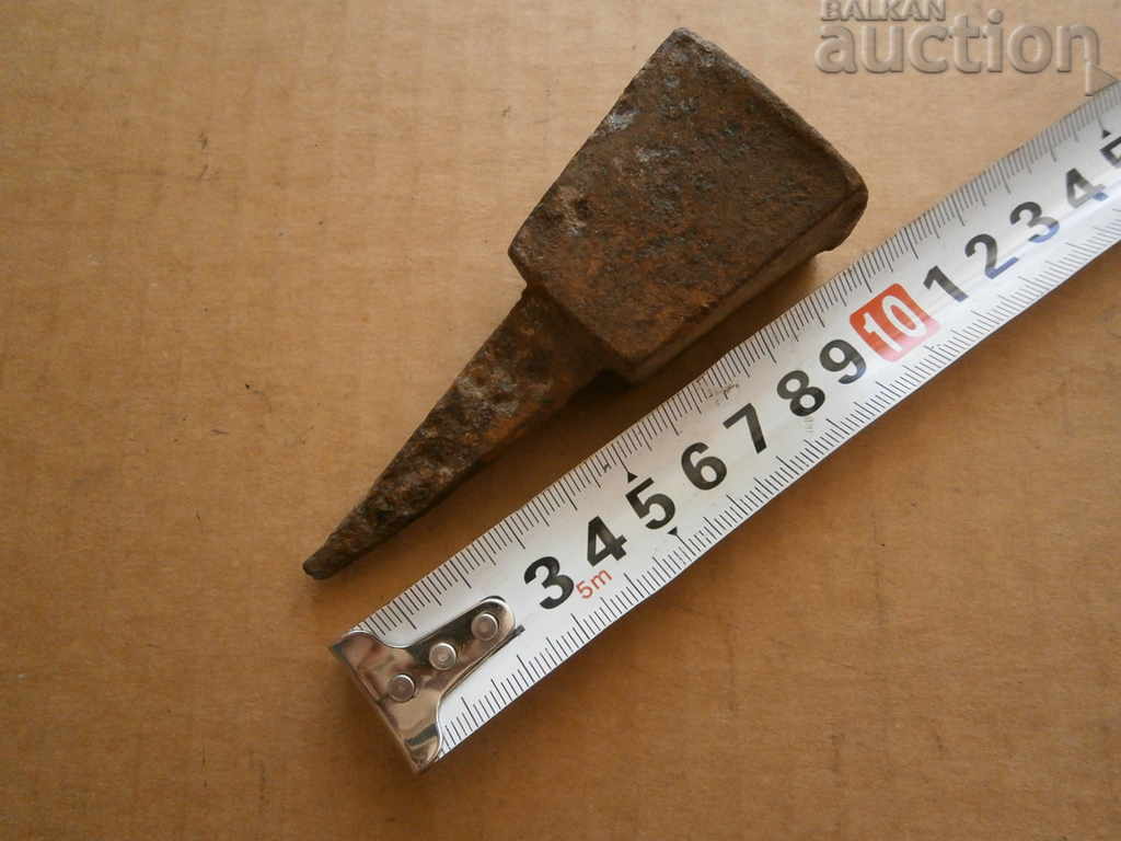 o nicovală primitivă antică - 6 o nicovală primitivă antică - 6