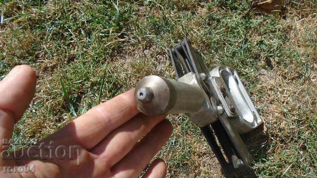 Delivery of THREAD - ACCORDION - GERMAN Delivery of THREAD - ACCORDION - GERMAN