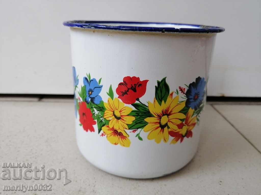 Old enamel jug, China enamelware with price 29.00 BGN | € 14.83 Old enamel jug, China enamelware with price 29.00 BGN | € 14.83