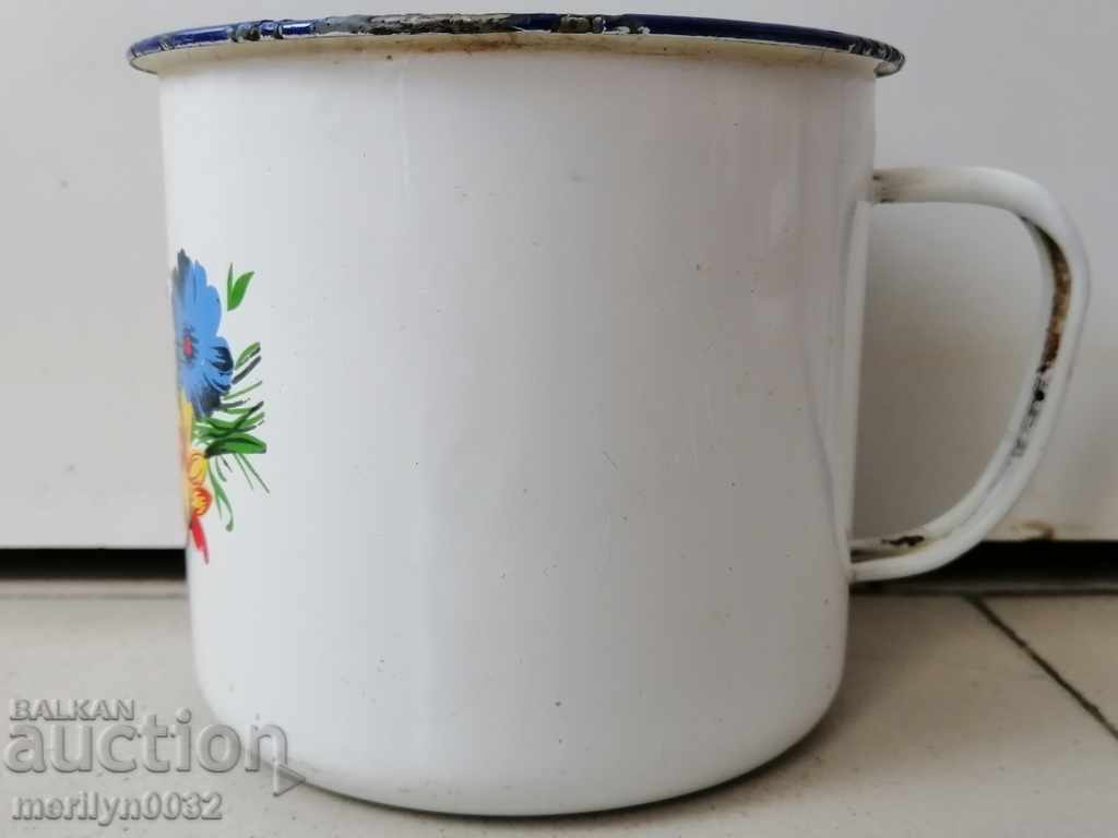 Delivery of Old enamel jug, China enamelware Delivery of Old enamel jug, China enamelware