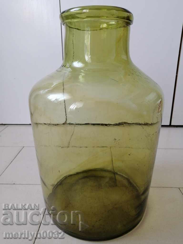 An old burnt jar - 7