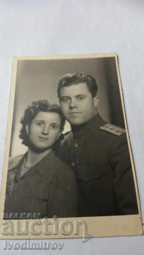 Postcard Captain with his wife
