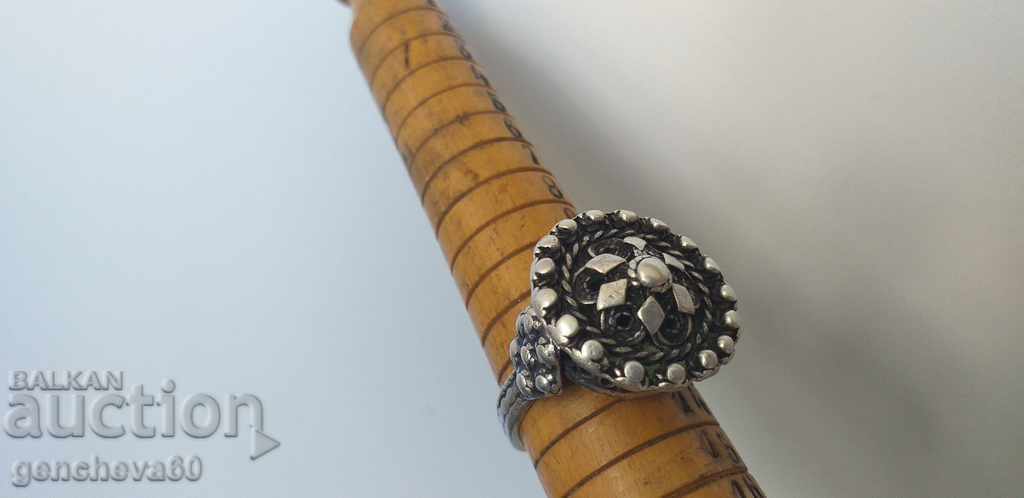 Delivery of Renaissance silver filigree ring