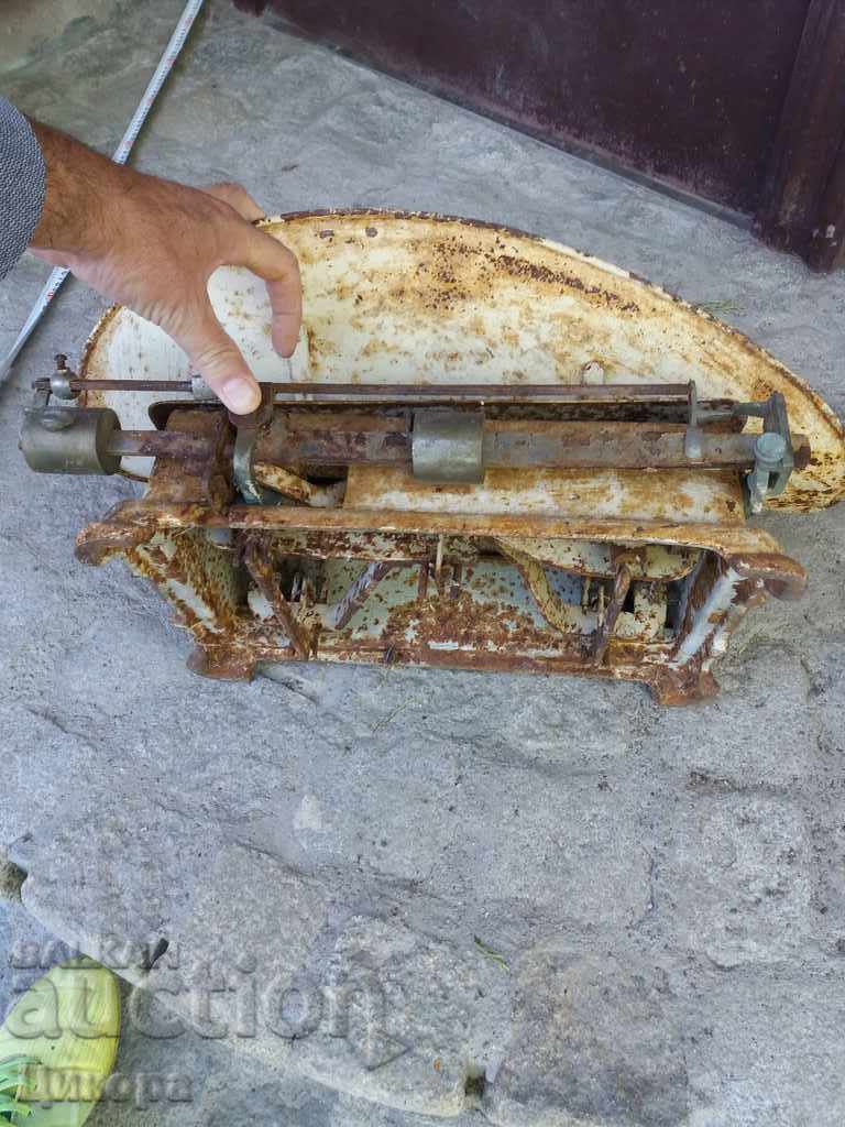 OLD SCALE FOR BABIES with price 200.00 BGN | € 102.26 OLD SCALE FOR BABIES with price 200.00 BGN | € 102.26