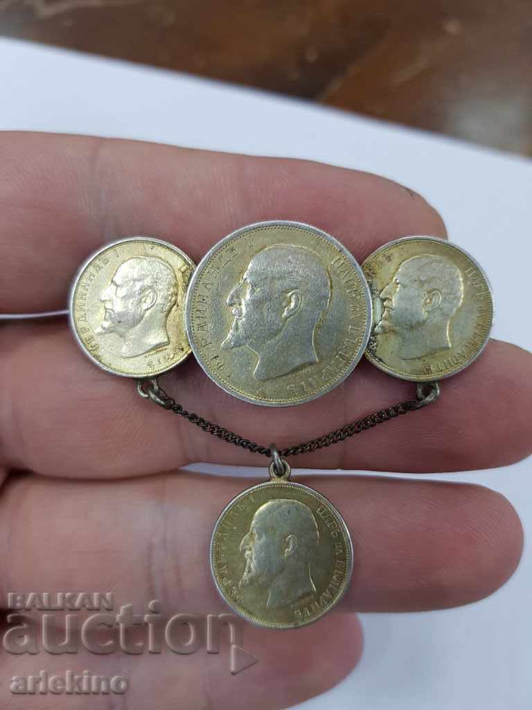 Σπάνια συλλεκτική καρφίτσα από βασιλικά ασημένια νομίσματα με τιμή 95.00 BGN | € 48.57 Σπάνια συλλεκτική καρφίτσα από βασιλικά ασημένια νομίσματα με τιμή 95.00 BGN | € 48.57