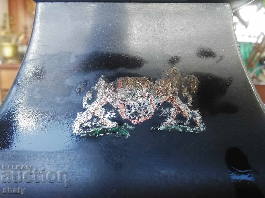 Old royal telephone. - 5 Old royal telephone. - 5