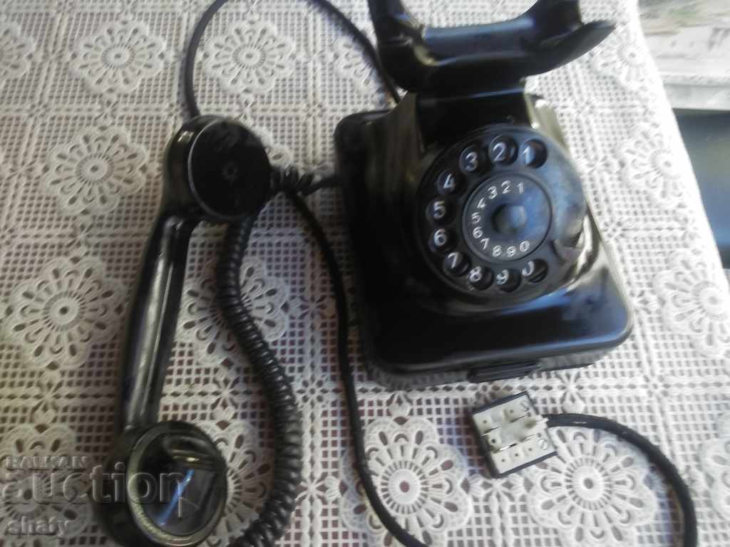 Old royal telephone. - 6 Old royal telephone. - 6