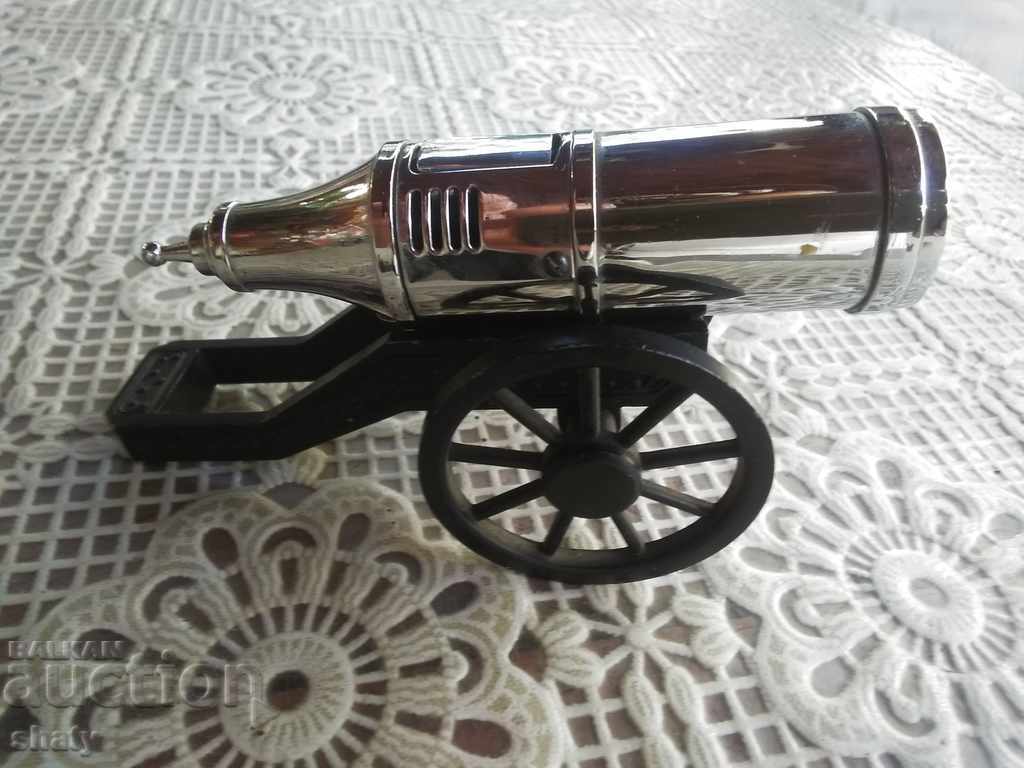 Old lighter cannon - 6