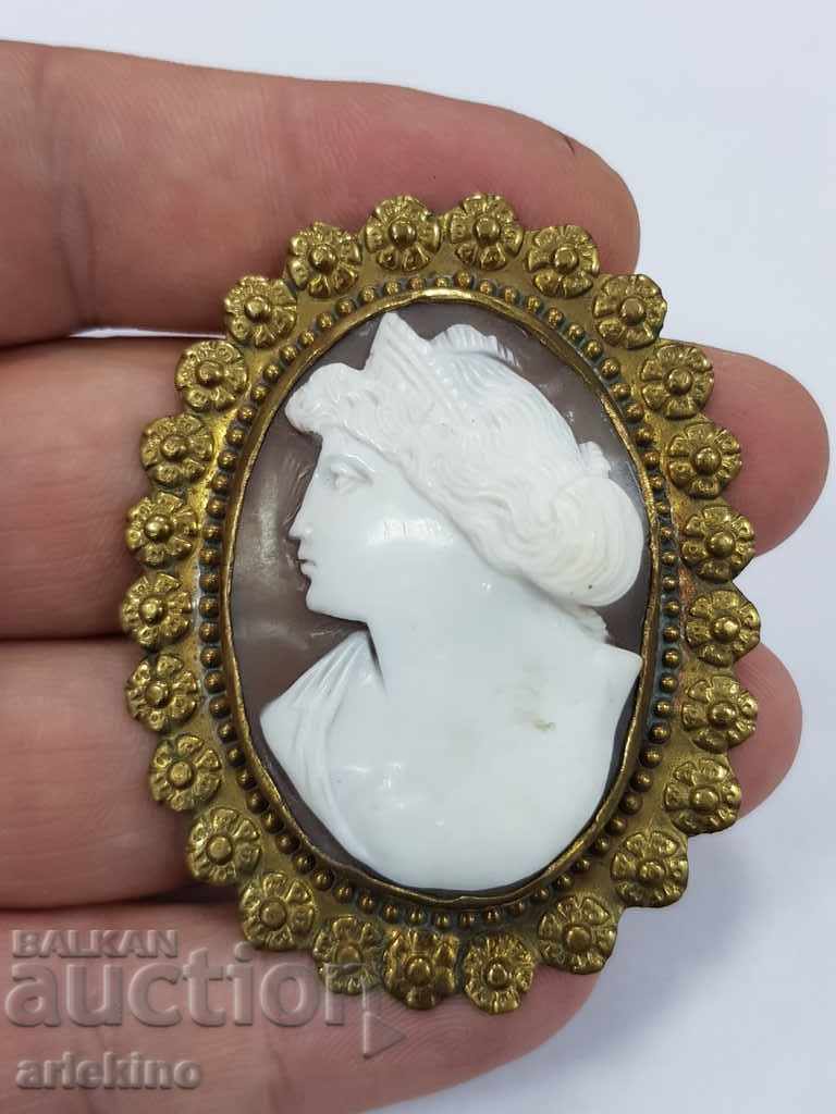Collectible old brooch with a huge cameo 19-20 century - 6 Collectible old brooch with a huge cameo 19-20 century - 6