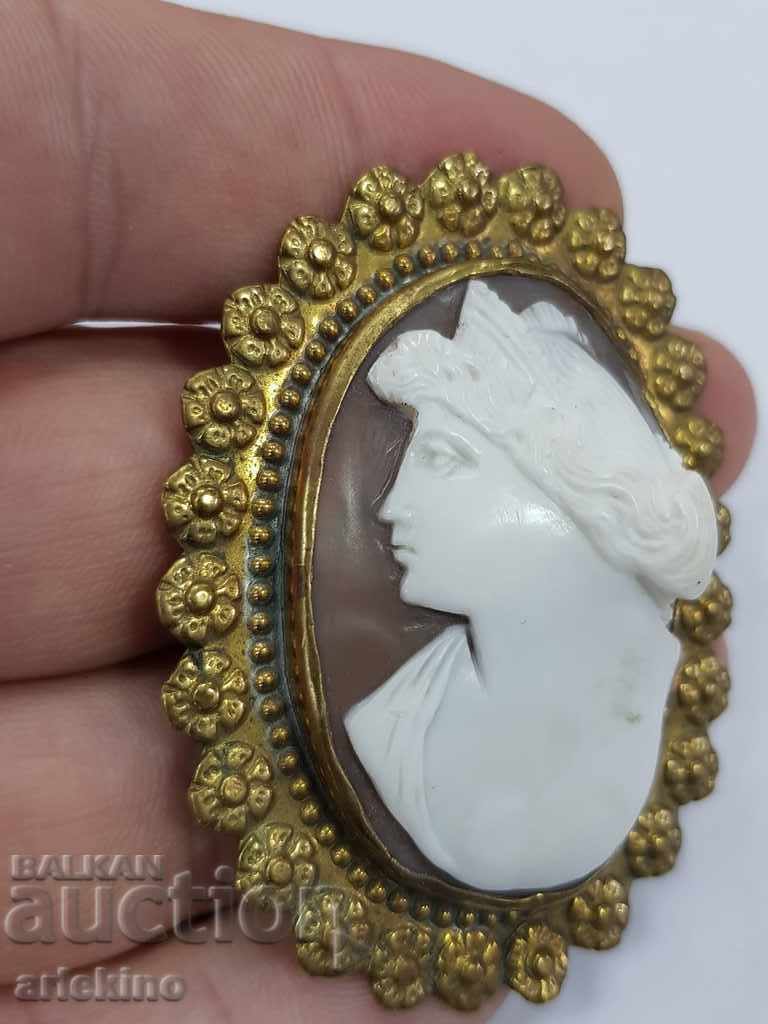 Collectible old brooch with a huge cameo 19-20 century - 7 Collectible old brooch with a huge cameo 19-20 century - 7