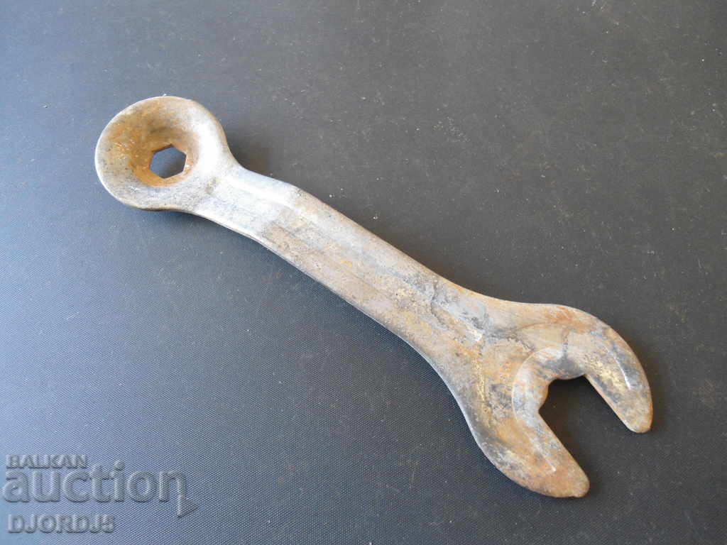 Old key with price 2.00 BGN | € 1.02 Old key with price 2.00 BGN | € 1.02