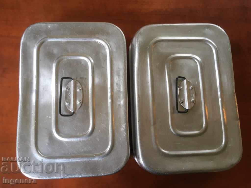 Delivery of LARGE OLD ALUMINUM BOX Delivery of LARGE OLD ALUMINUM BOX