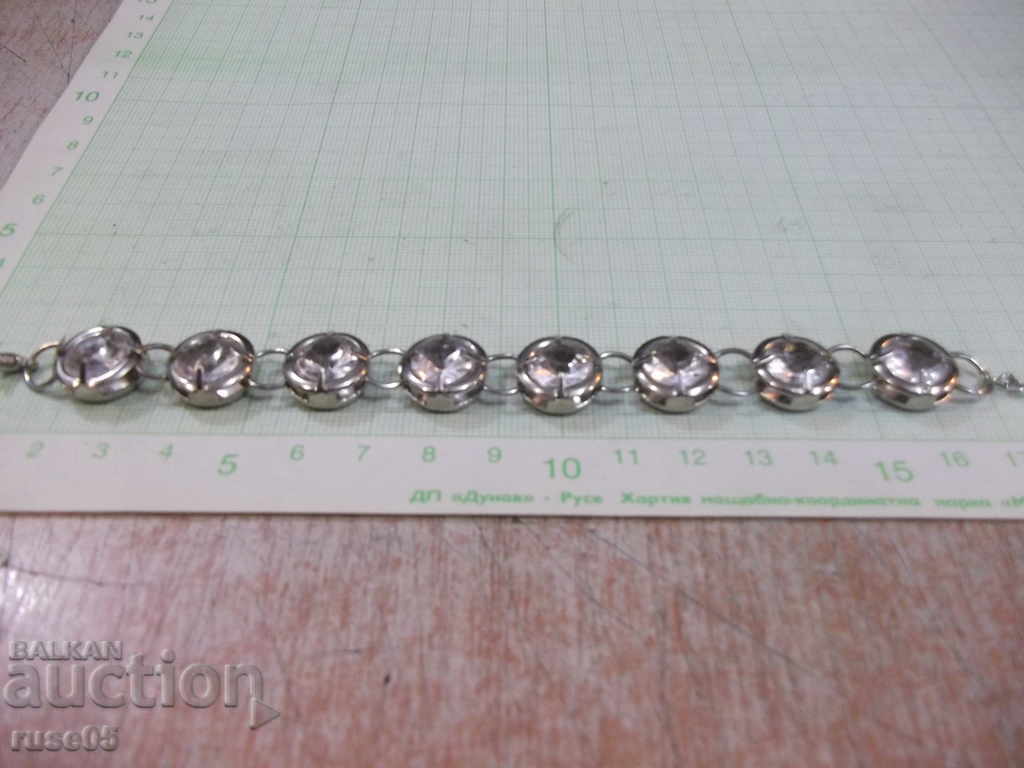 Auction Chain with white stones Auction Chain with white stones