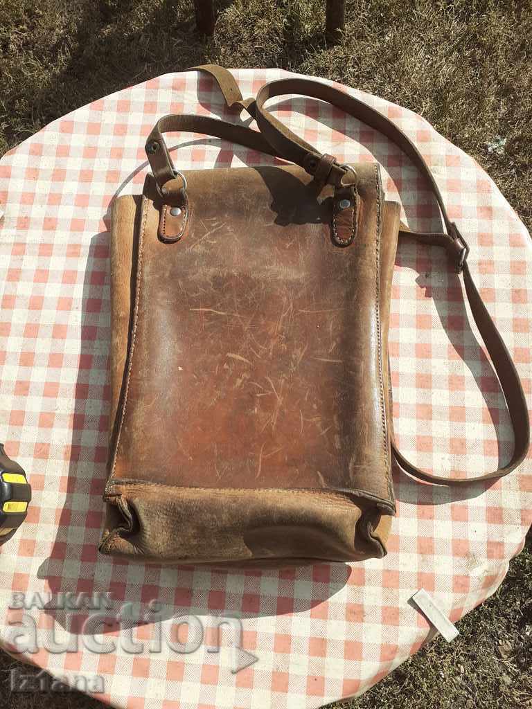 Auction Commander's Bag Auction Commander's Bag