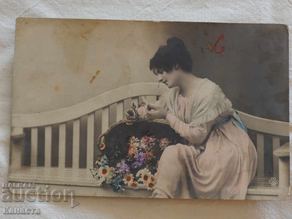 Стара картичка момиче 1920  К 287