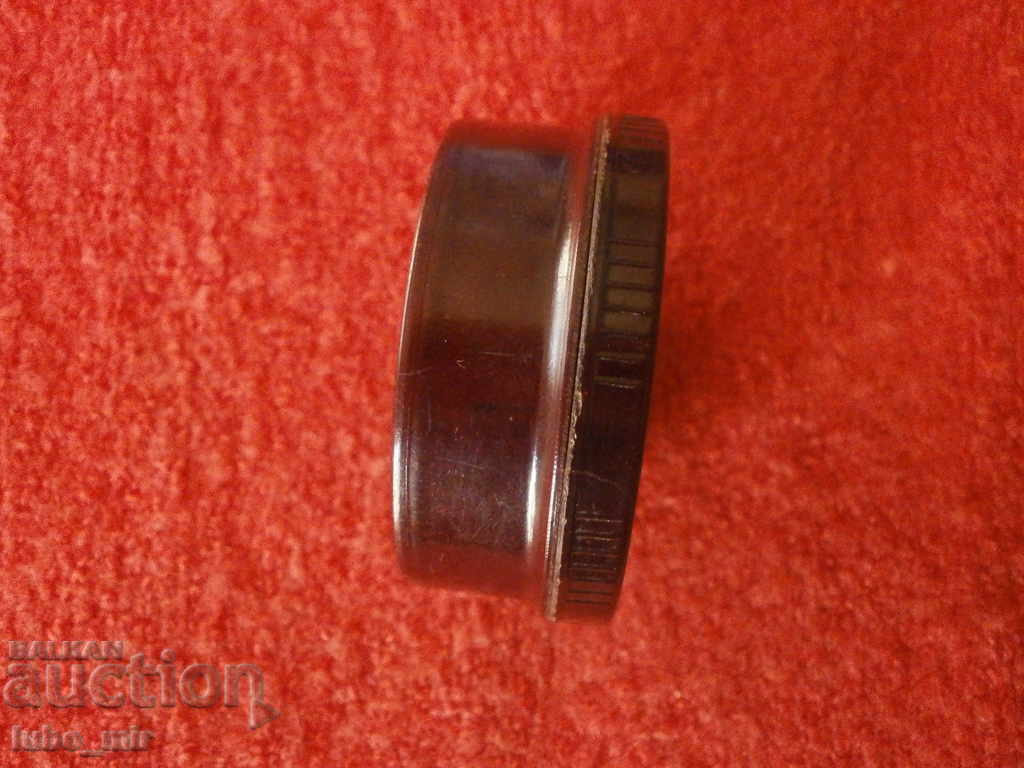 Auction OLD BAKELITE SHOE CREAM BOX Auction OLD BAKELITE SHOE CREAM BOX