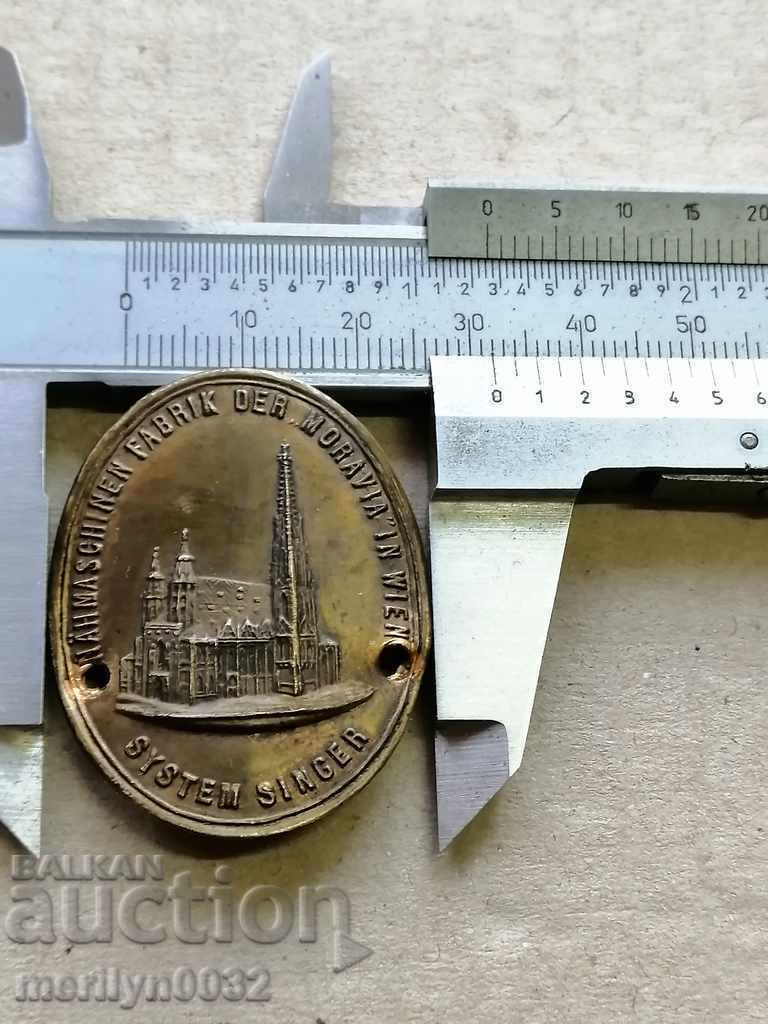 Доставка на Стара месингова табелка от шевна машина, табела Доставка на Стара месингова табелка от шевна машина, табела