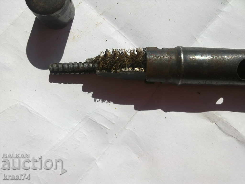 Weapon cleaning kit with price 15.00 BGN | € 7.67 Weapon cleaning kit with price 15.00 BGN | € 7.67