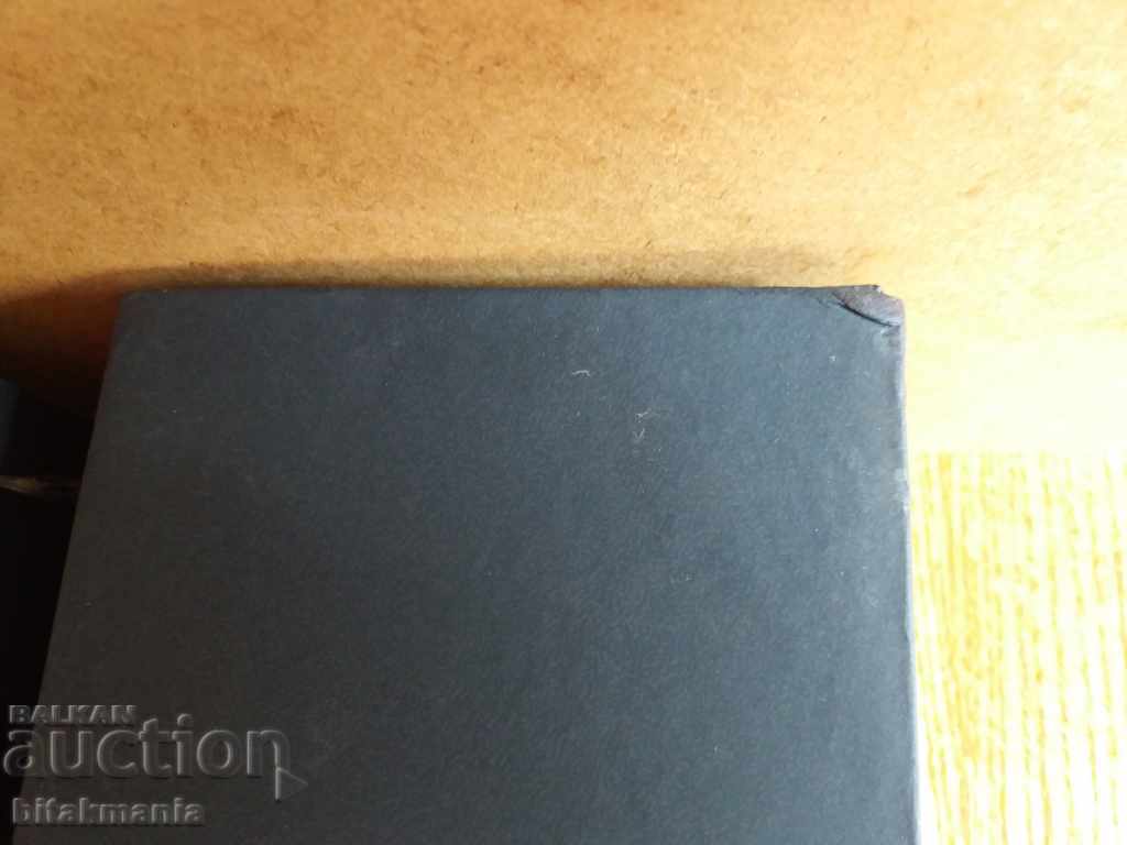 Delivery of Two cans of whiskey - read the auction carefully Delivery of Two cans of whiskey - read the auction carefully