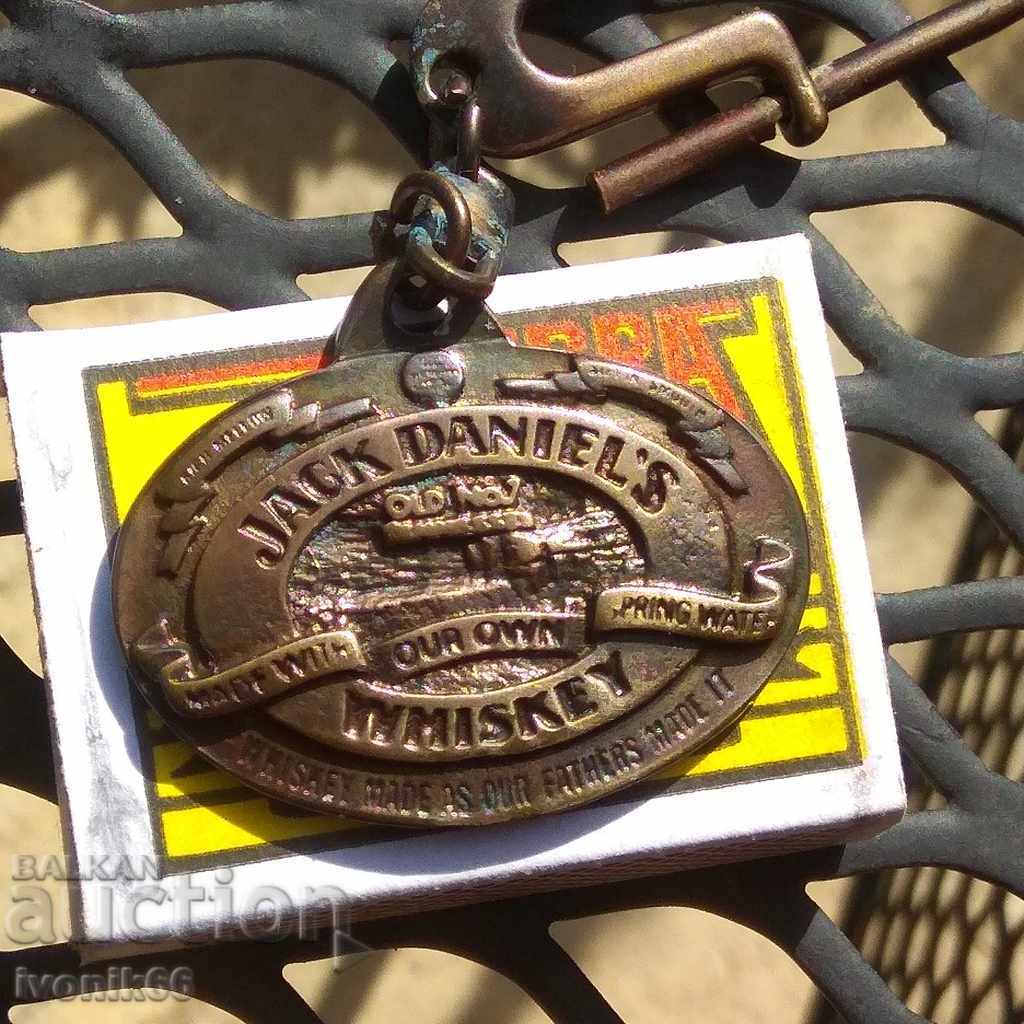 Auction Harley Davidson original bronze keychain Auction Harley Davidson original bronze keychain
