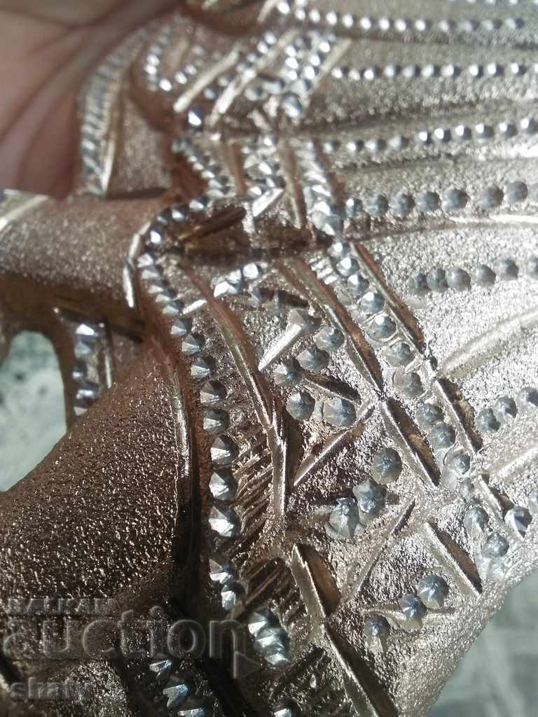 Indian bronze figure with stones. - 7