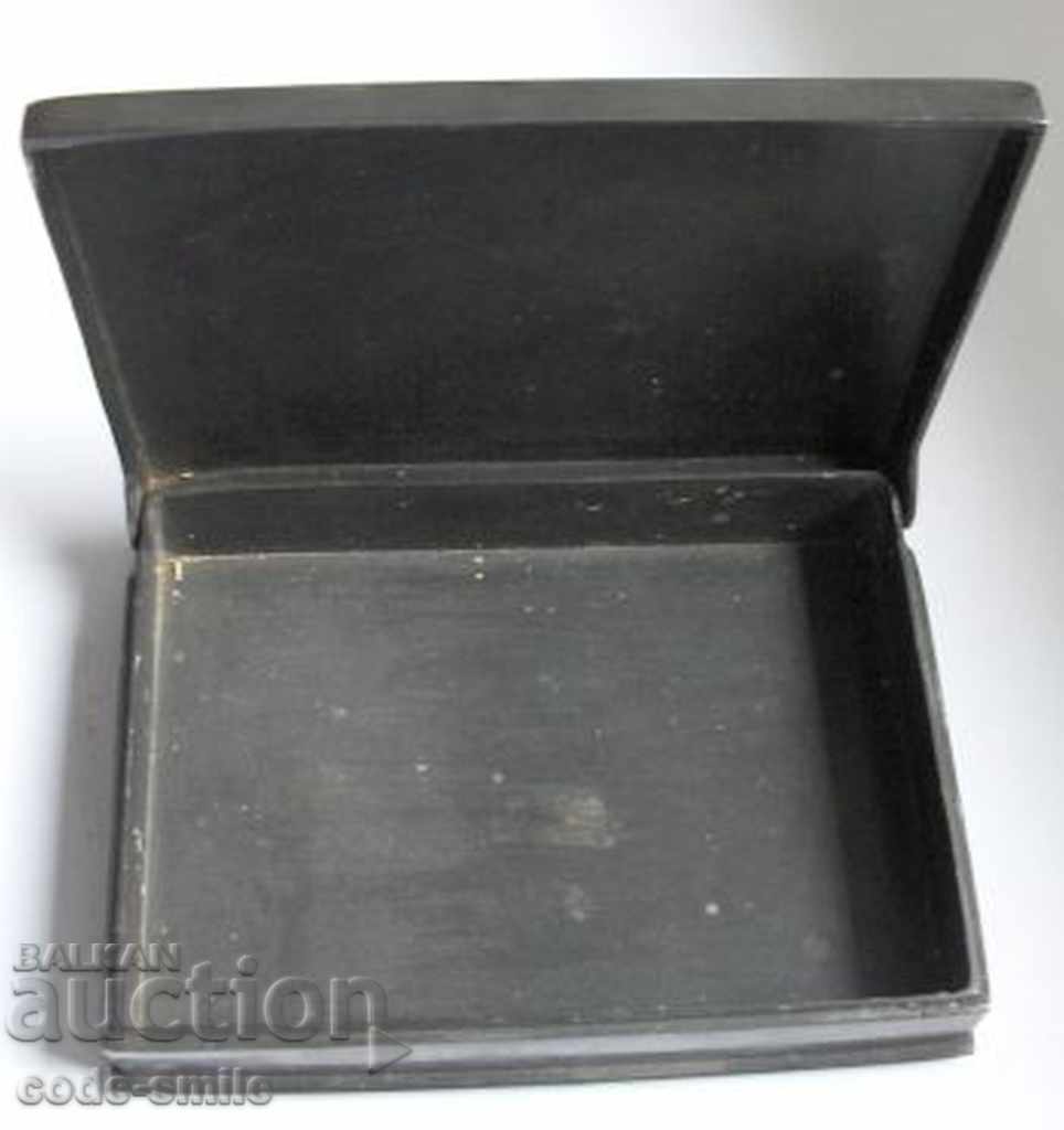 Delivery of Unique old box with rich silver inlaid silver Delivery of Unique old box with rich silver inlaid silver