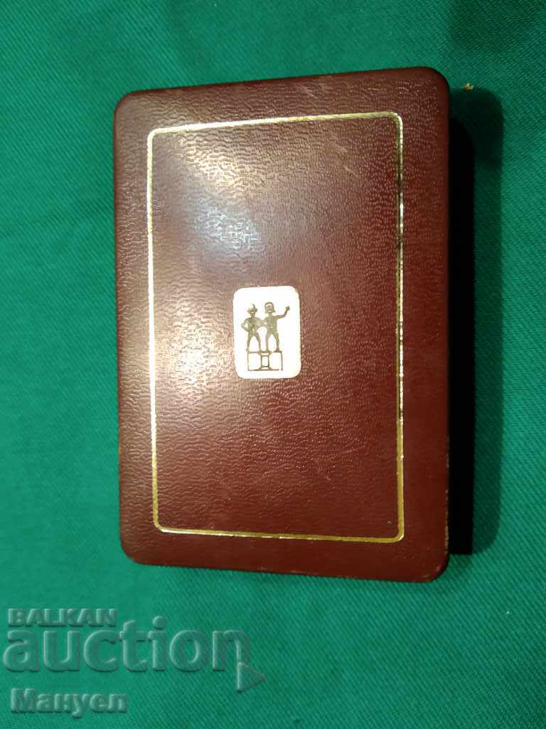 I am selling a box for a Victorinox knife. RRRR with price 9.90 BGN | € 5.06 I am selling a box for a Victorinox knife. RRRR with price 9.90 BGN | € 5.06