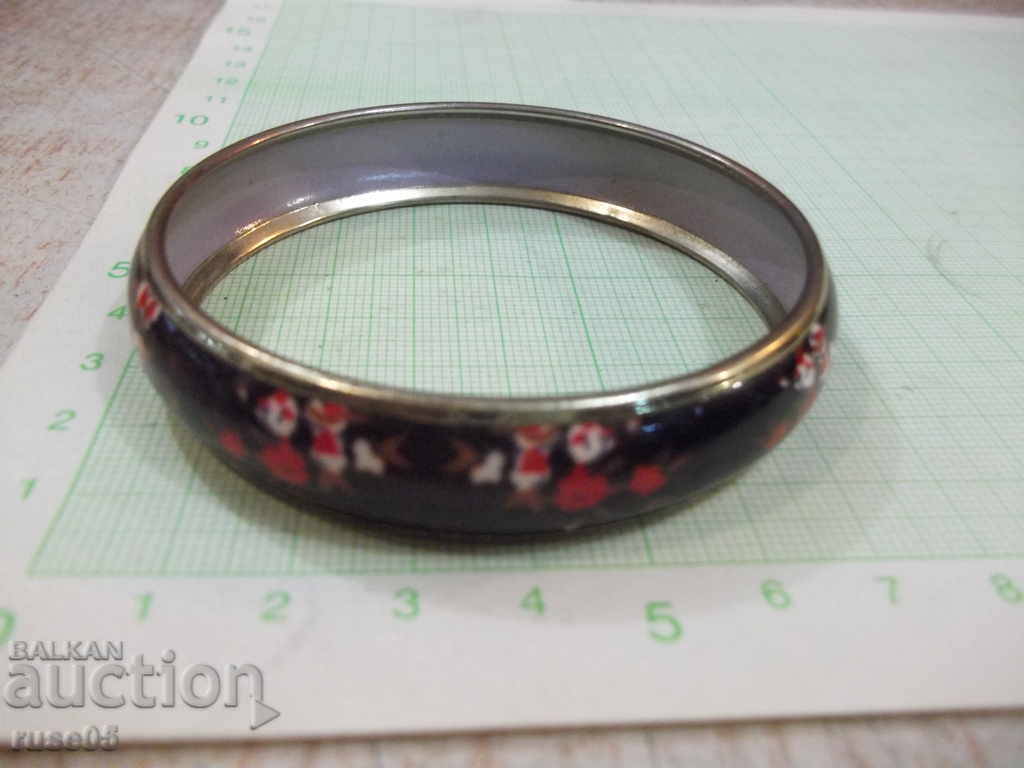 Delivery of Bracelet