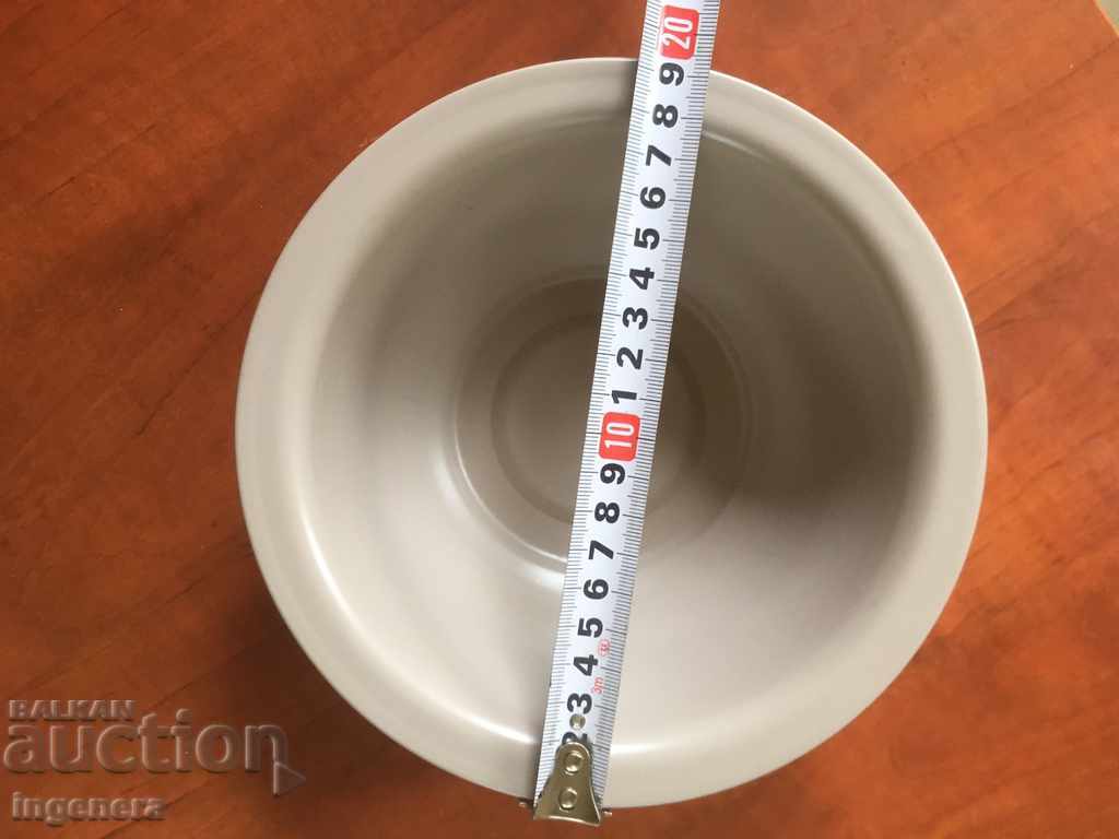 PANIC COURT CASTRON CUP METAL with price 4.00 BGN | € 2.05 PANIC COURT CASTRON CUP METAL with price 4.00 BGN | € 2.05