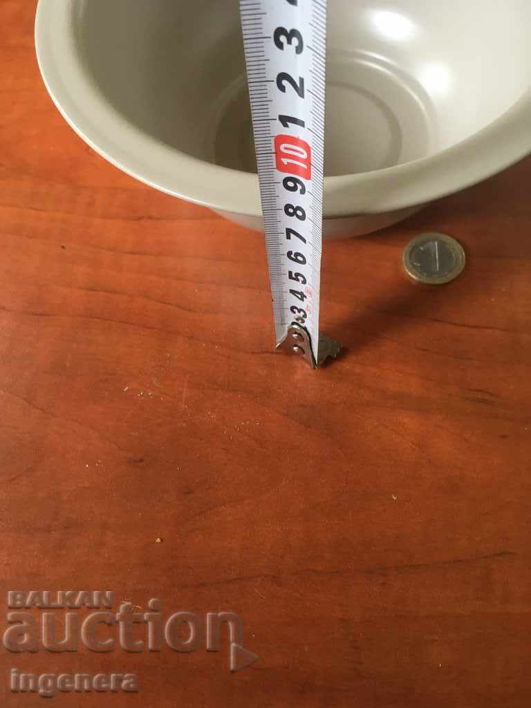 Auction PANIC COURT CASTRON CUP METAL Auction PANIC COURT CASTRON CUP METAL