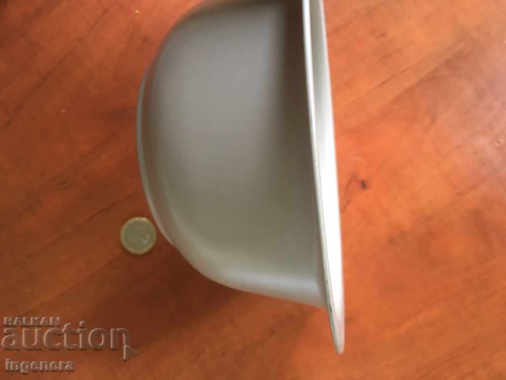 Delivery of PANIC COURT CASTRON CUP METAL Delivery of PANIC COURT CASTRON CUP METAL