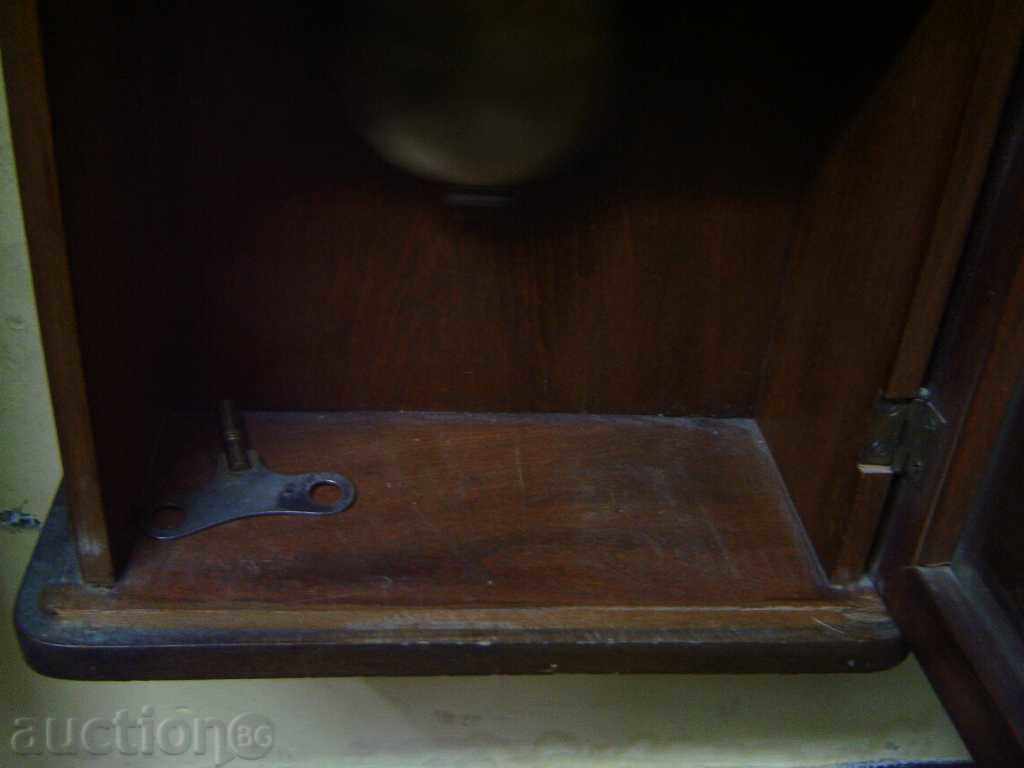 Delivery of STAR WALL JUNGHANS CLOCK Delivery of STAR WALL JUNGHANS CLOCK