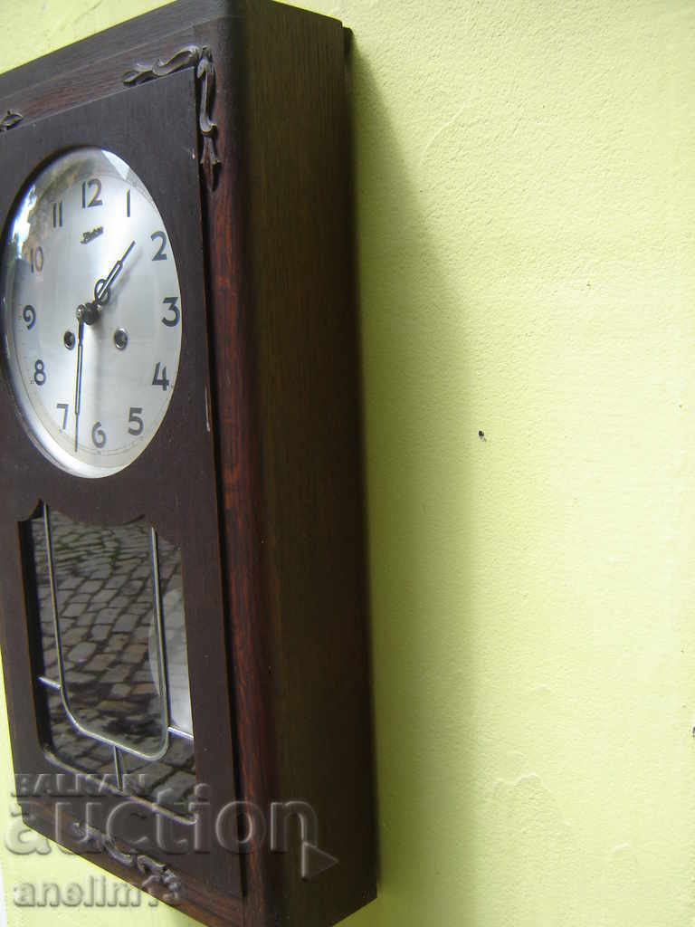 Auction STAIR WAIST KAISER CLOCK Auction STAIR WAIST KAISER CLOCK