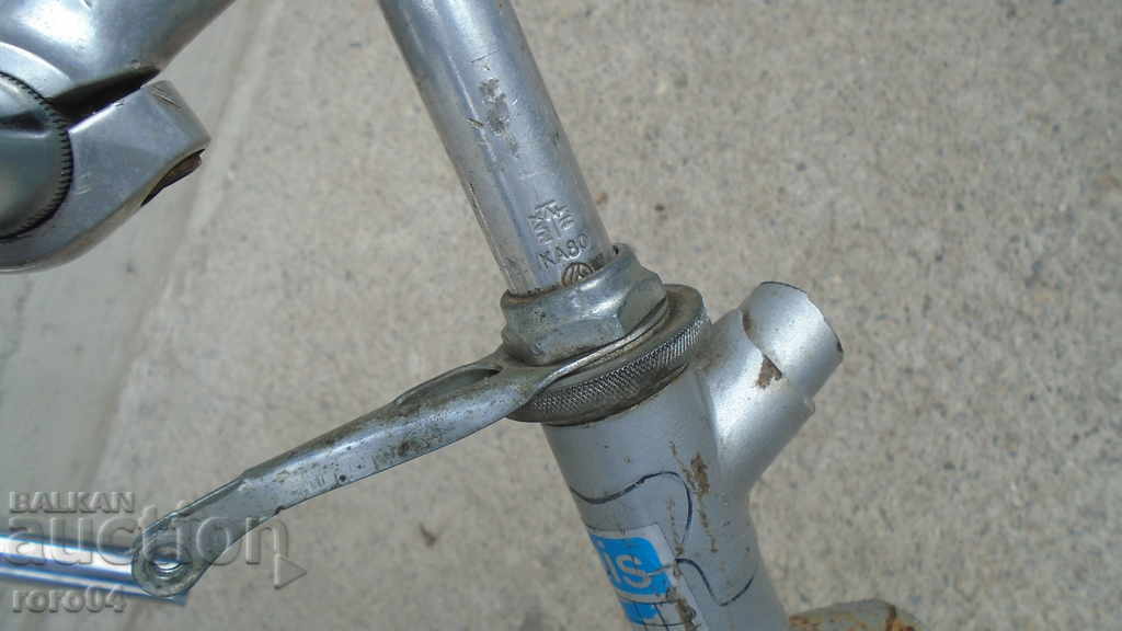 Delivery of RUNNER - RETRO - FRONT - EXCELLENT Delivery of RUNNER - RETRO - FRONT - EXCELLENT