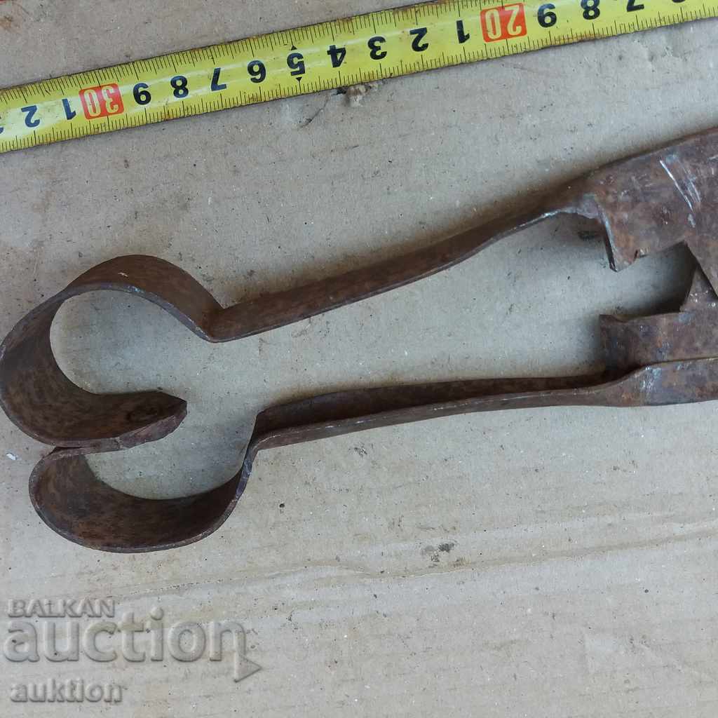 Delivery of REVIVAL FORGED SHEARS FOR SHEEP SHEARING