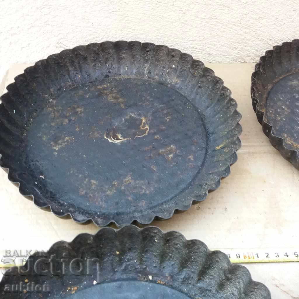 Доставка на КОМПЛЕКТ ОТ 4 - РИ ТАВИЧКИ ЗА ПИЦИ Доставка на КОМПЛЕКТ ОТ 4 - РИ ТАВИЧКИ ЗА ПИЦИ