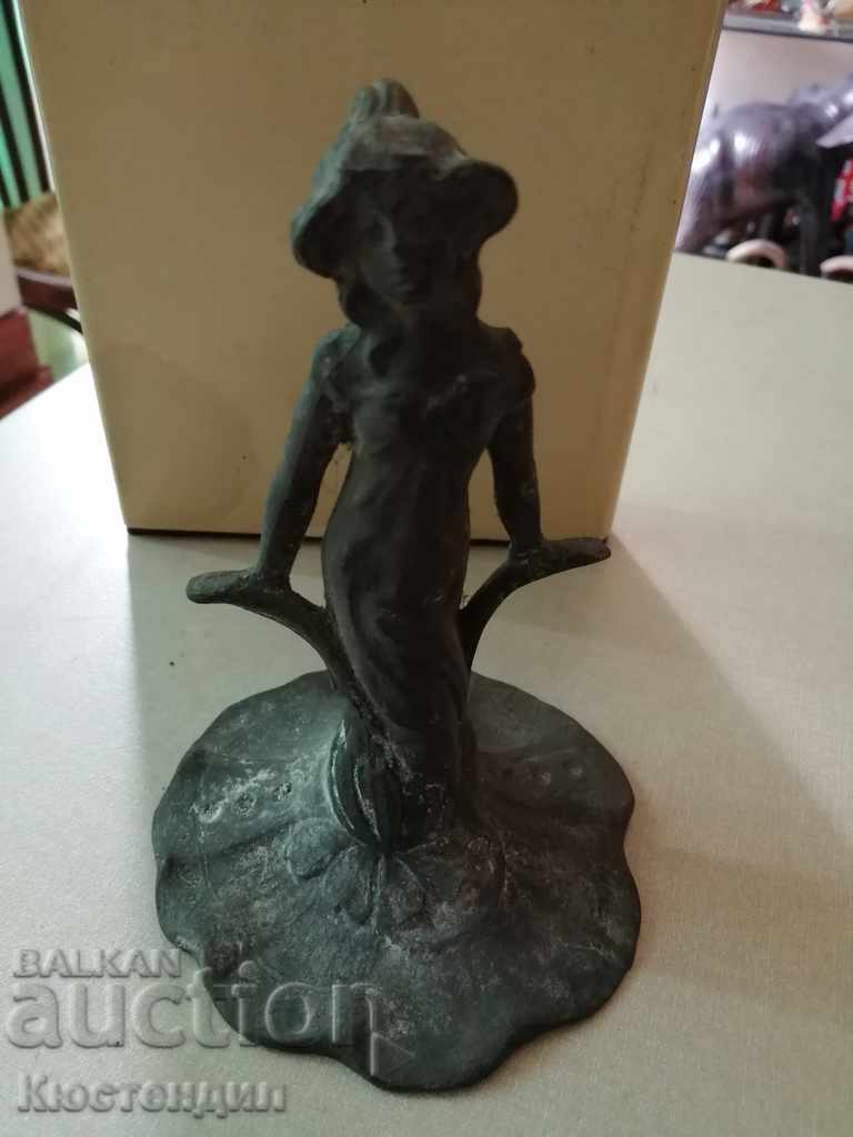 OLD STATUETTE with price 90.00 BGN | € 46.02 OLD STATUETTE with price 90.00 BGN | € 46.02