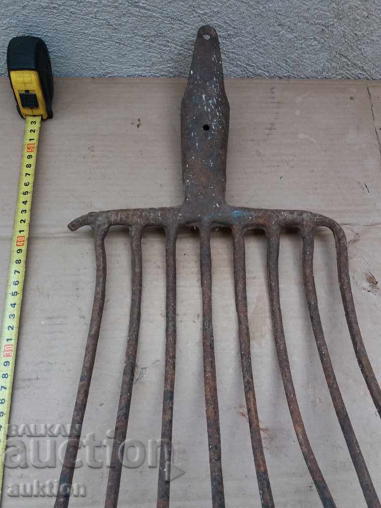 Auction OLD LARGE FORGED COAL VILLA Auction OLD LARGE FORGED COAL VILLA