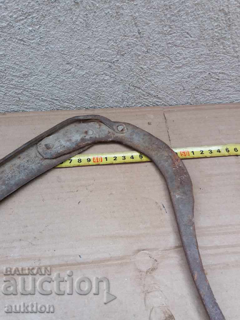 VAZROZHDENSKI KOVAN ZHATVARSKI SIRP - HUGE - 6 VAZROZHDENSKI KOVAN ZHATVARSKI SIRP - HUGE - 6